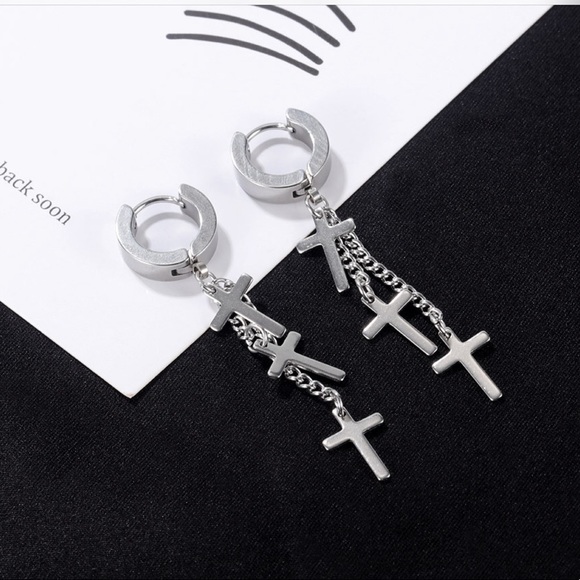 Stainless Steel Triple Cross Earring! - Picture 3 of 10